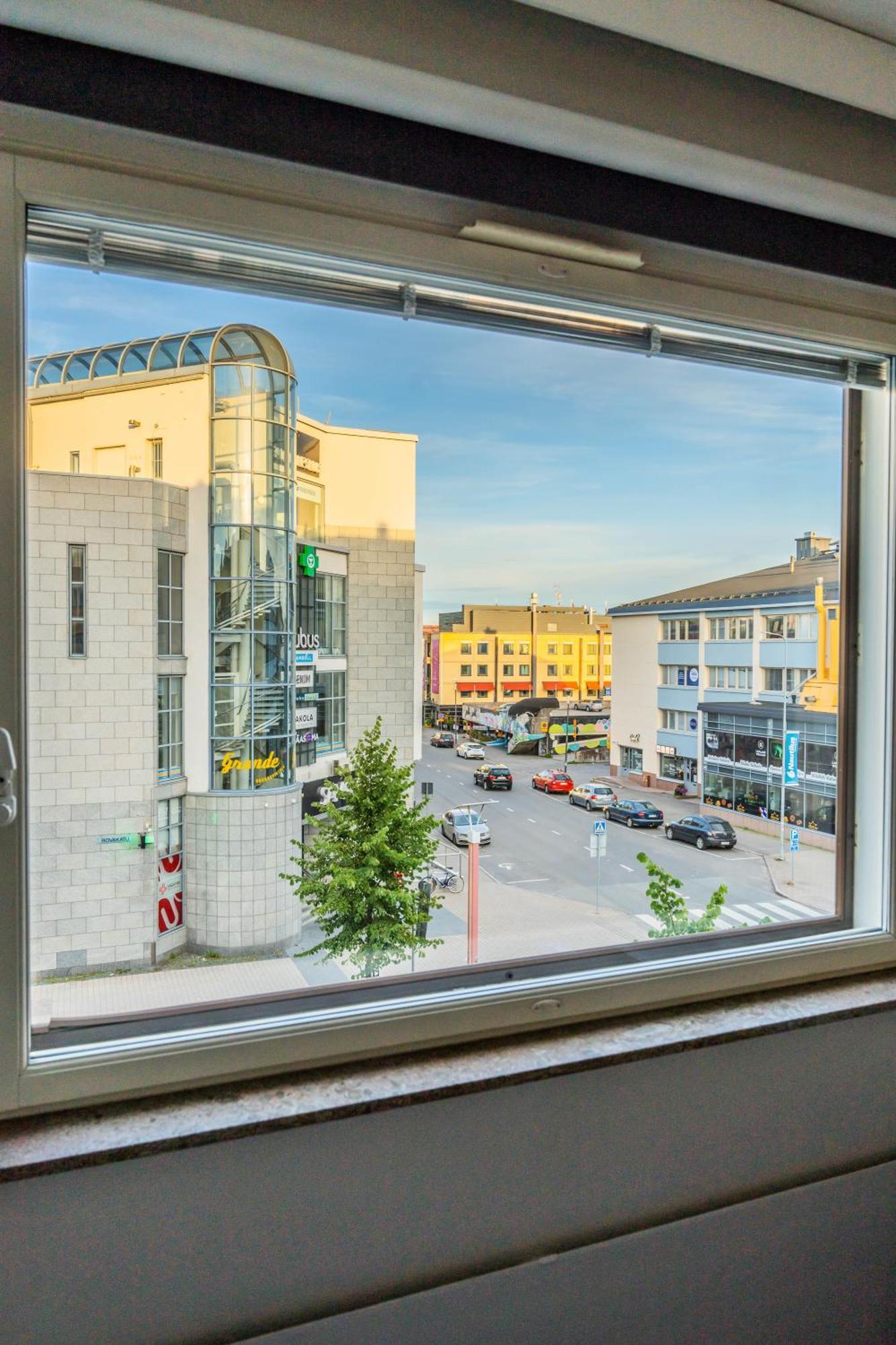 The Luxury Downtown Рованиеми Экстерьер фото